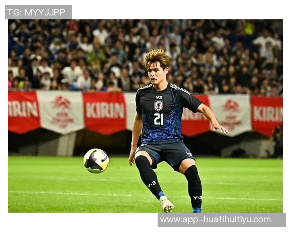 日本队迅速追平比分小川航基远射助攻巴拉圭门将失误入网 日本队迅速追平比分小川航基远射助攻巴拉圭门将失误入网