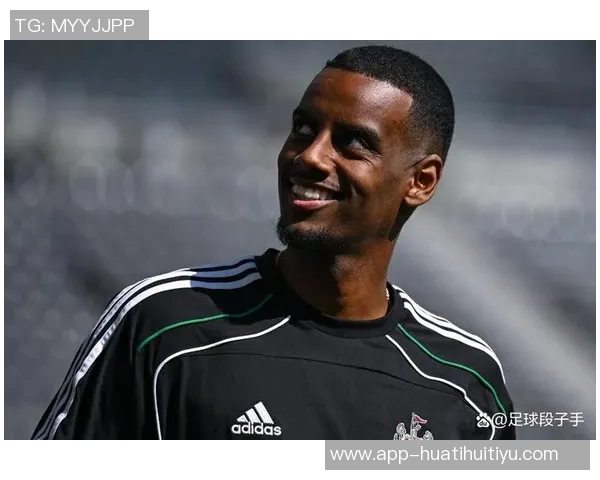 希勒分析利物浦战术强调迅速传球给伊萨克以激发他的进球灵感