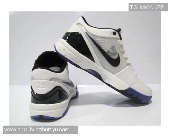 灰蓝色调魅力尽显肯塔基推出全新科比5PE球鞋设计