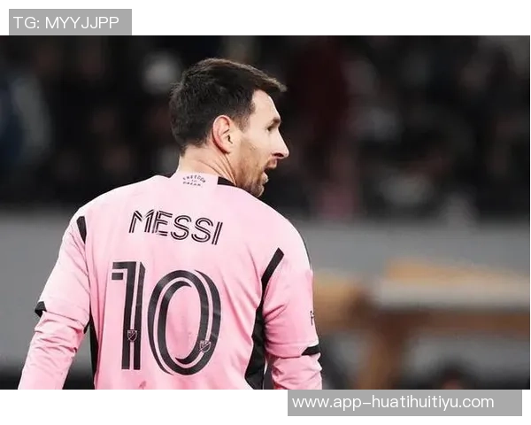 罗马新援瓦斯评选历史最佳10号球员梅西居首托蒂第六引发热议 罗马新援瓦斯评选历史最佳10号球员梅西居首托蒂第六引发热议